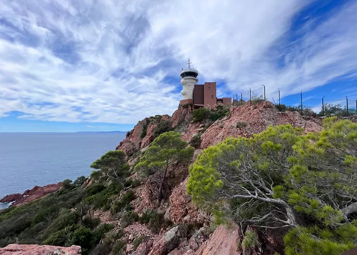 Апартаменты Le Dramont Сен-Рафаэль